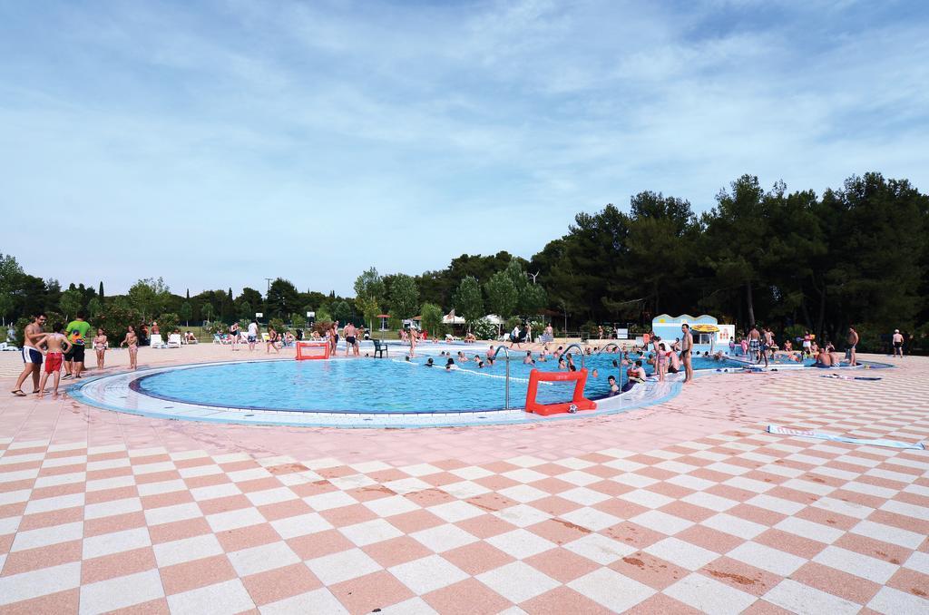 Happy Camp Mobile Homes In Centro Vacanze Bi Village فاجانا المظهر الخارجي الصورة